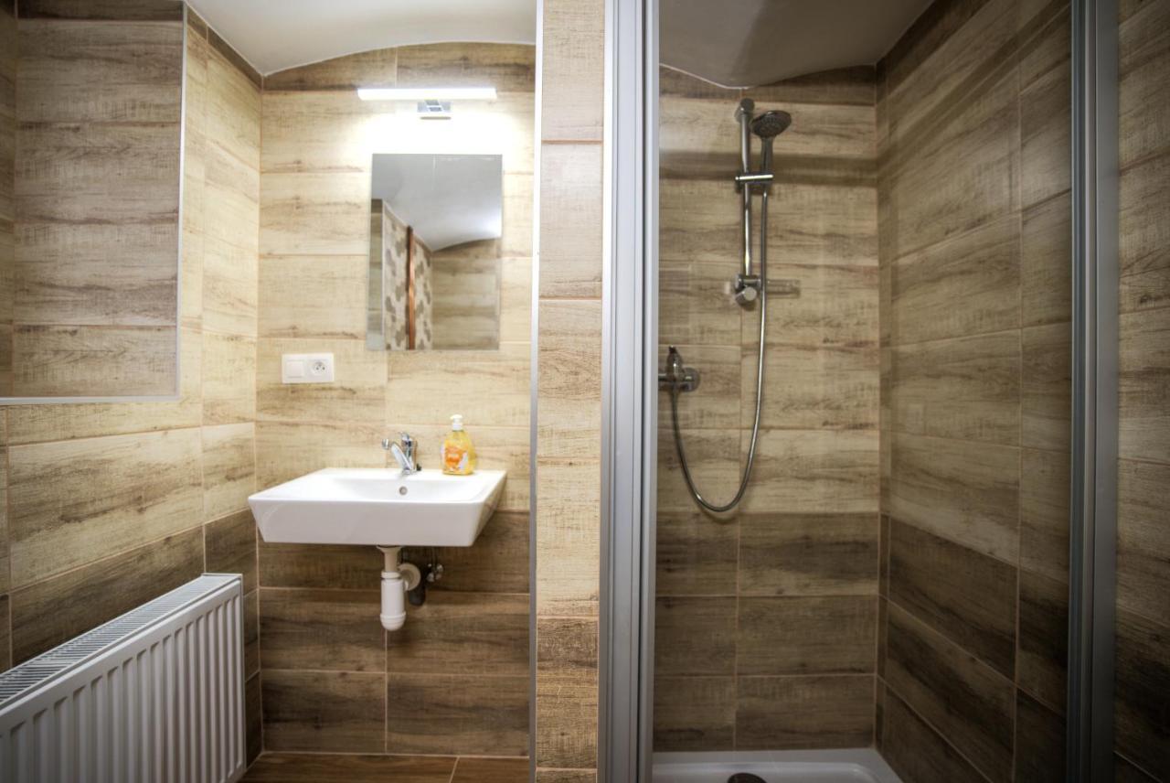 Apartmanek Mezi Kopci Apartment Jachymov Bagian luar foto